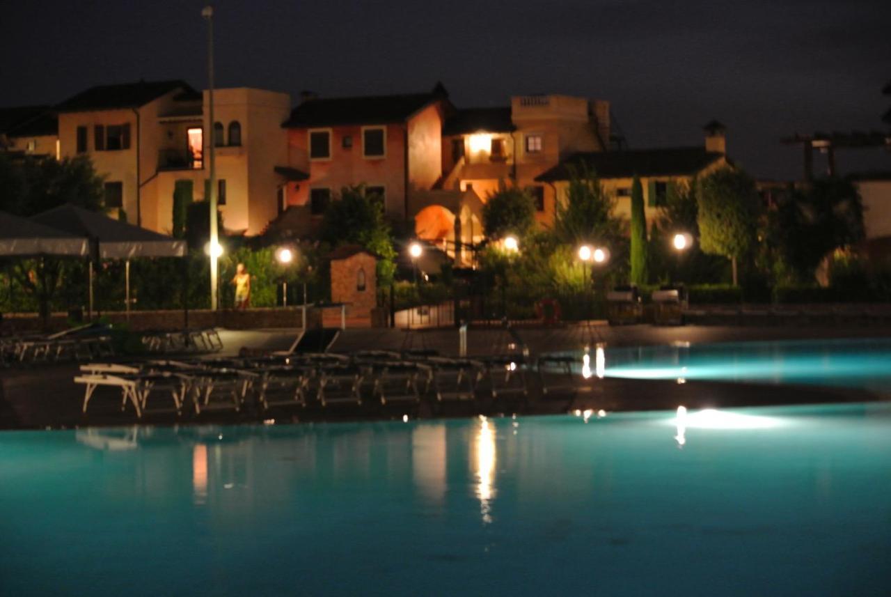 Lugana Resort & Sporting Club - Sermana Village Peschiera del Garda Exterior photo